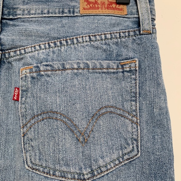 LEVIS Blue Deconstructed Cut Off Denim Mini Skirt - Picture 6 of 9